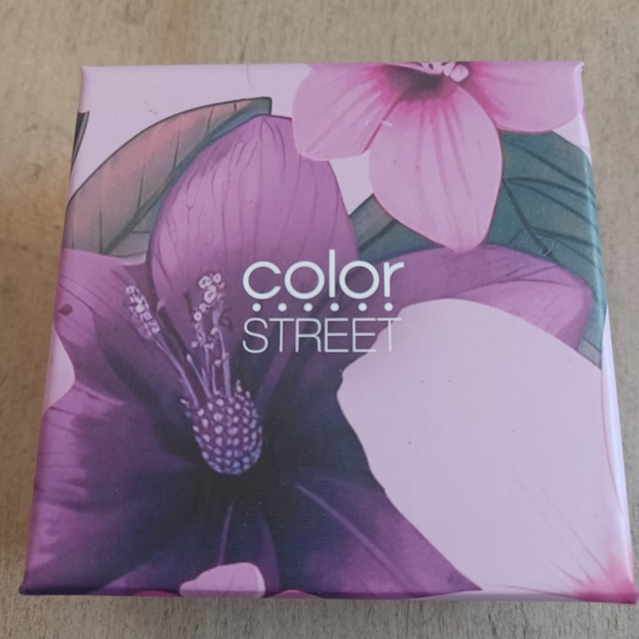 Color Street White Pearl and Rhinestone Hair Clips New Set of Two - Picture 4 of 4